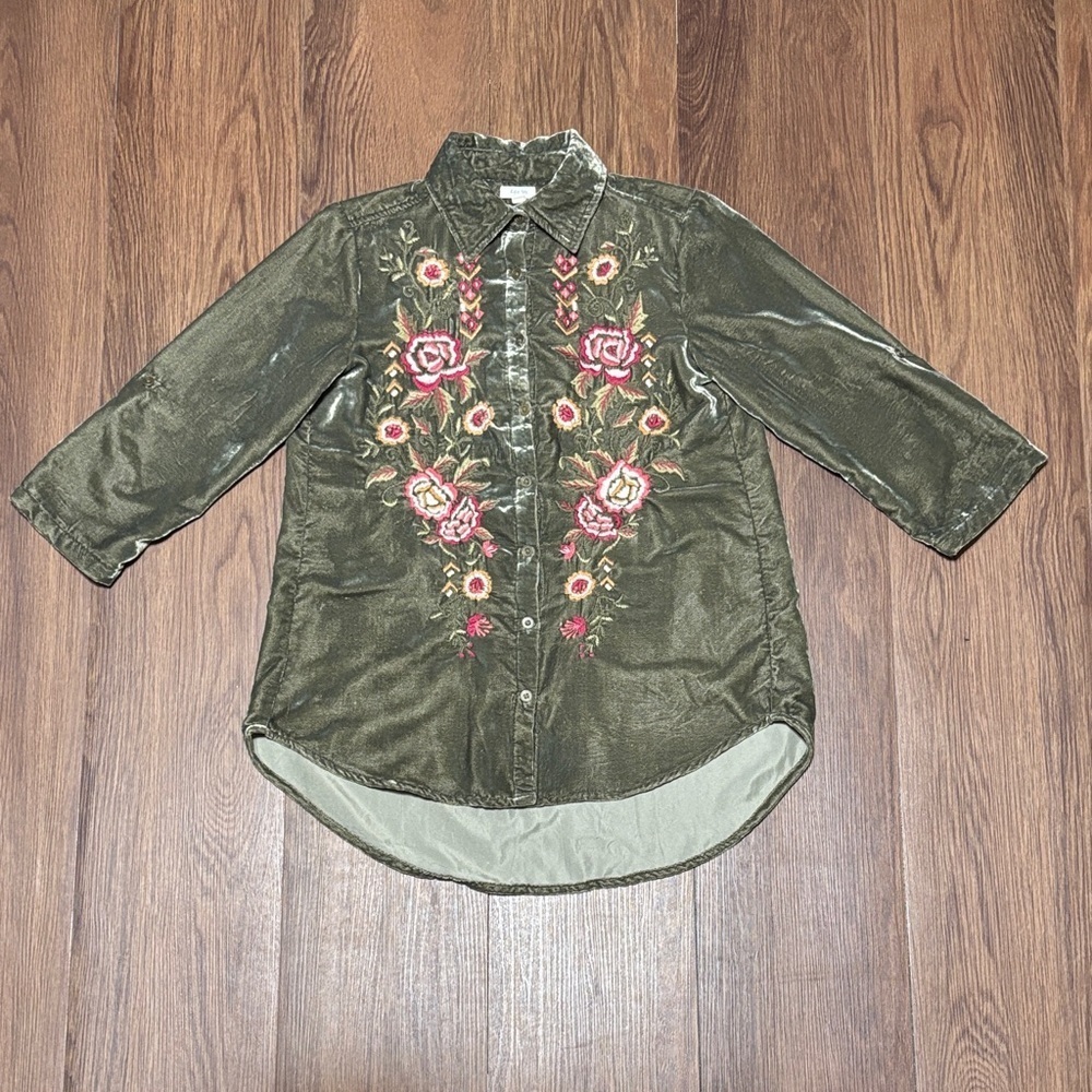 Kyla Seo Olive Embroidered Floral Tunic Top XS Boho Button Front Blouse